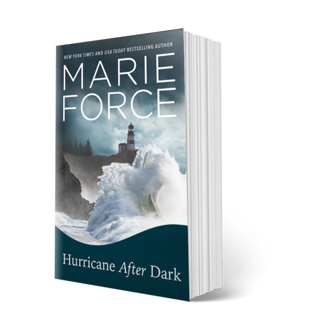 PAPERBACK International Readers: Hurricane After Dark, Gansett Island Series, Book 26